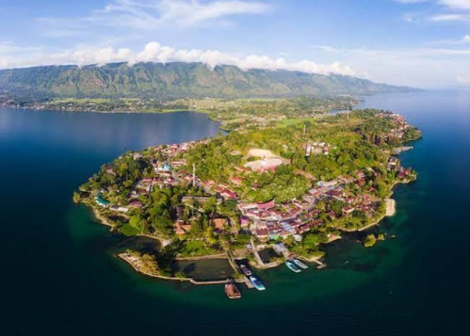 Pesona Abadi Danau Toba dan Pulau Samosir: Keindahan Alam dan Sejarah Budaya yang Memikat