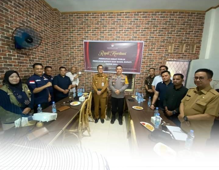 PJS Bupati Dr. Jhaon Armedi Pinem ST MT Hadiri Rakor Persiaan Debat PubIik PemiIihan Babup dan Cawabup  PeIaIawan 2024